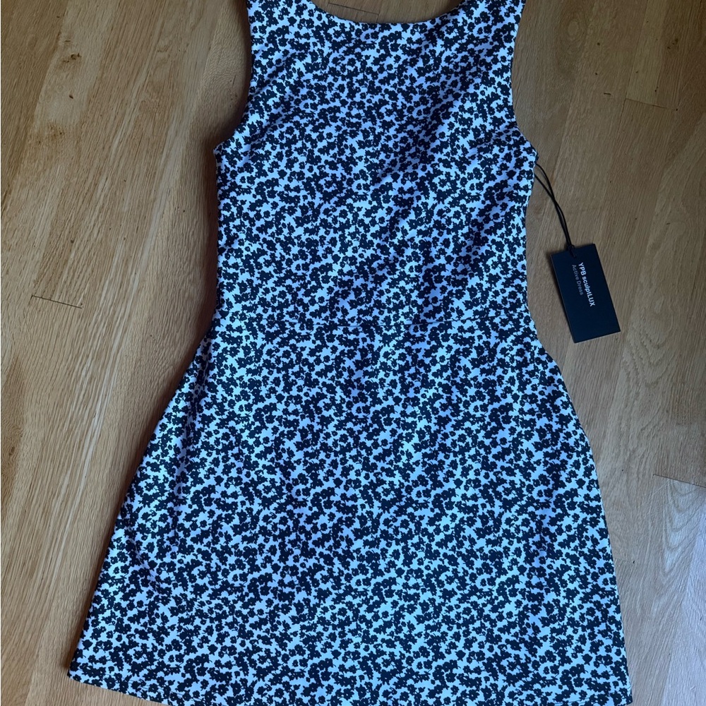 Abercrombie (YPB) Exercise Dress Floral Size Small NWT